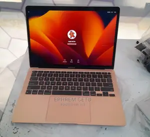 Photo - New Laptop Apple MacBook Air 2020 8GB Intel Core I3 SSD 256GB