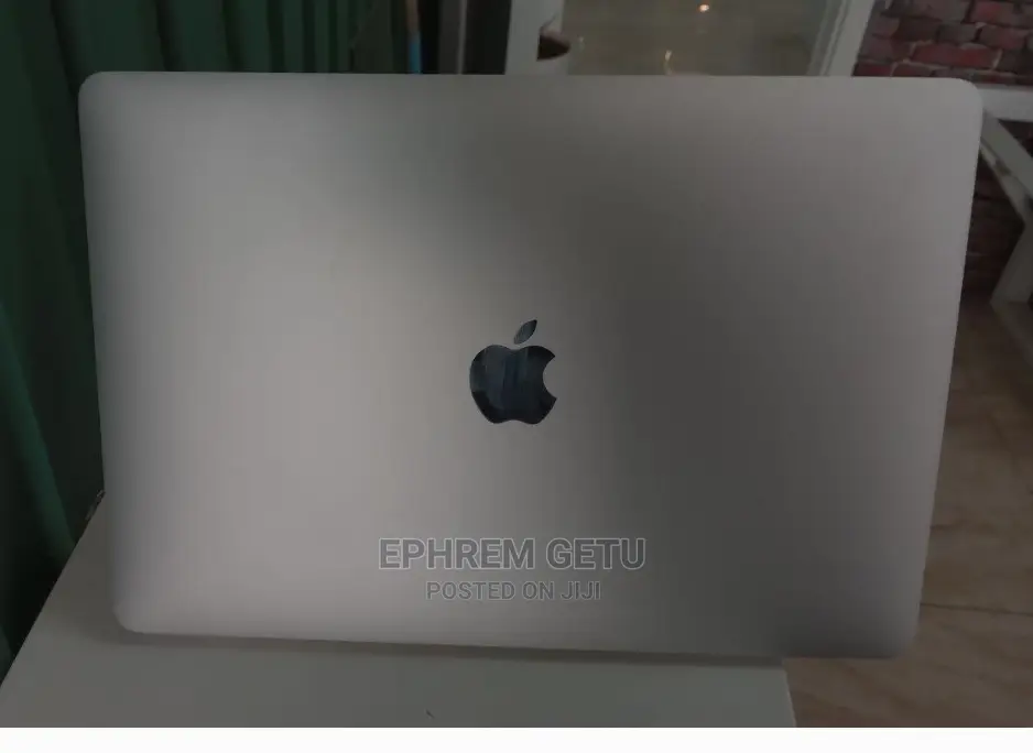 New Laptop Apple MacBook Air 2020 M1 8GB Apple M1 SSD 256GB
