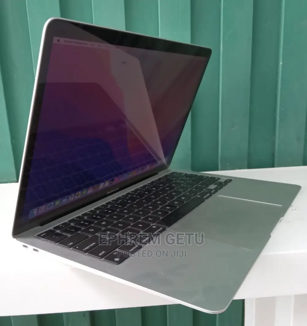 New Laptop Apple MacBook Air 2020 M1 8GB Apple M1 SSD 256GB