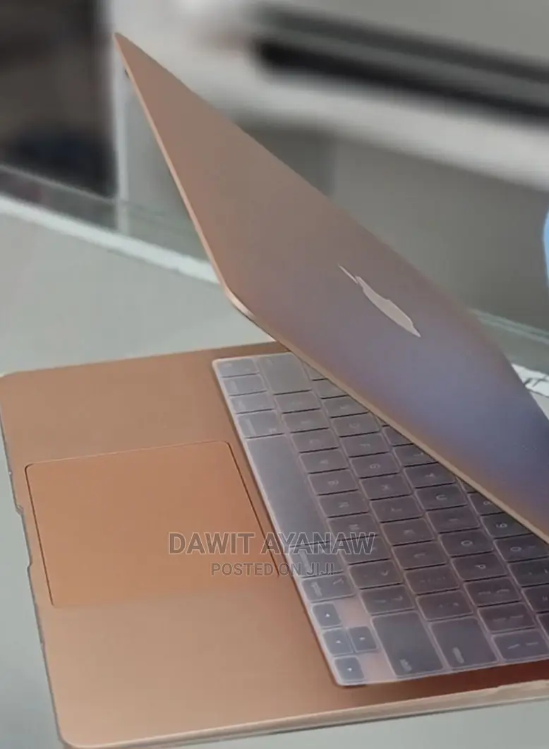 New Laptop Apple MacBook Air 2020 M1 8GB Apple M1 SSD 256GB