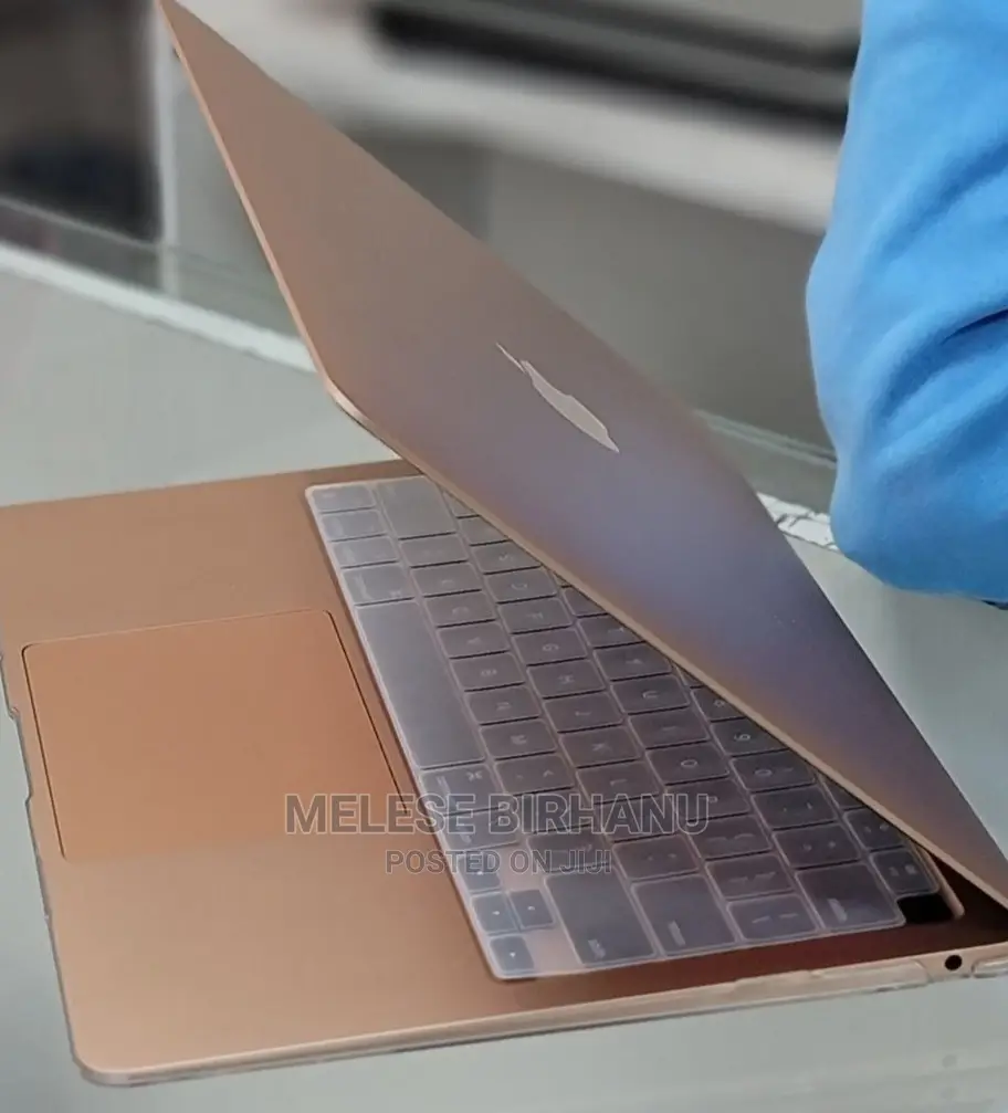 New Laptop Apple MacBook Air 2020 M1 8GB Apple M1 SSD 256GB