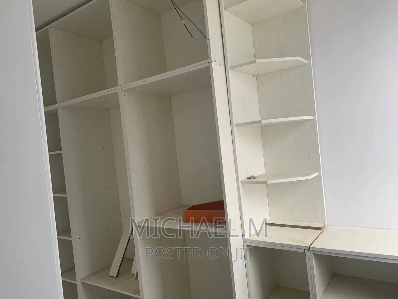 Furnished 3bdrm Apartment in Shalom Realesate, Nifas Silk-Lafto