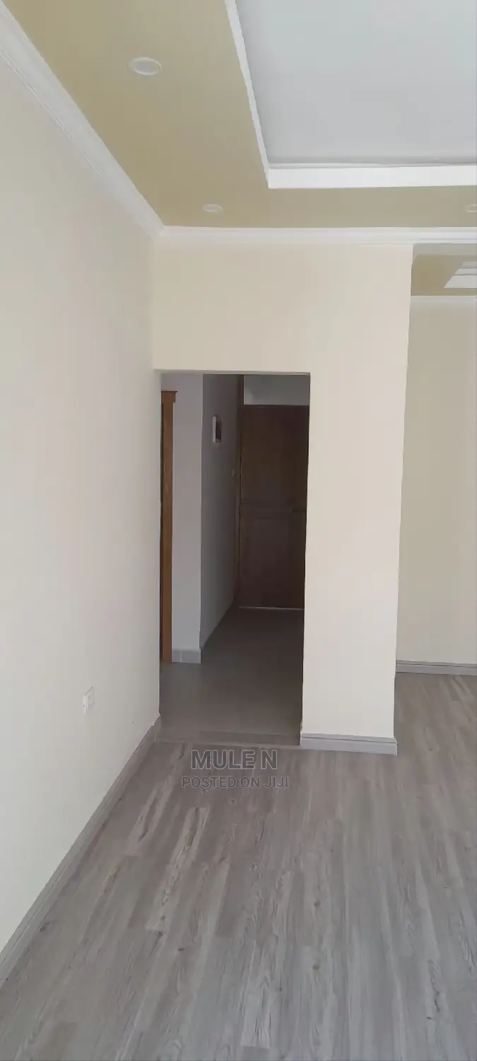 Furnished 6bdrm Villa in ሠሚት አካባቢይ, Bole for sale