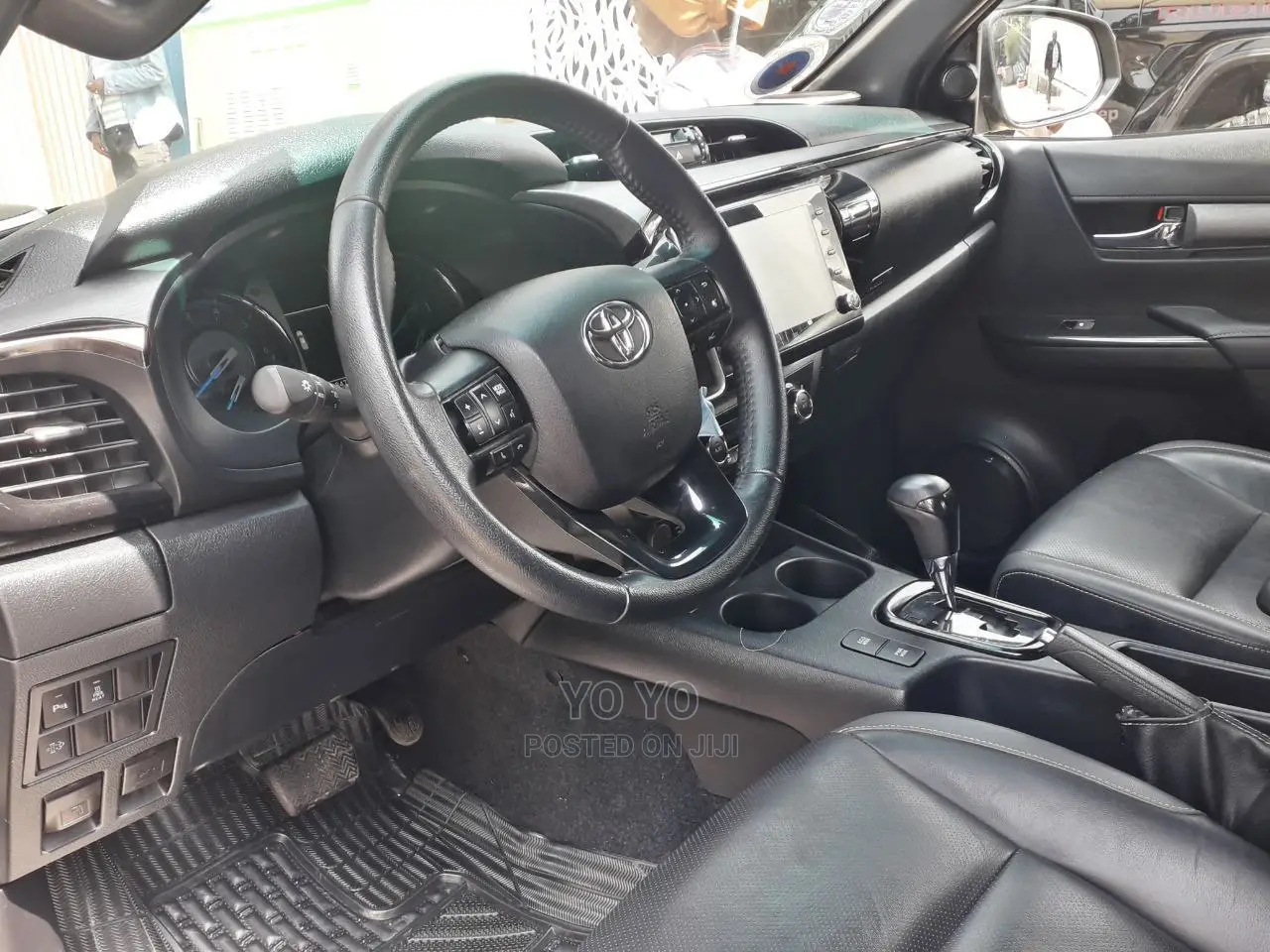 Toyota Hilux 2021 Green