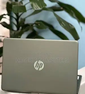 New Laptop HP 14z 8GB Intel Core I5 SSD 256GB