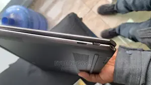 New Laptop HP Spectra 13 16GB Intel Core I7 SSD 1T