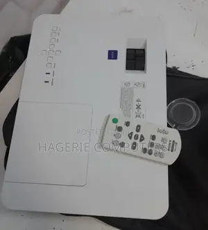 New Sony Projector (Dx221)