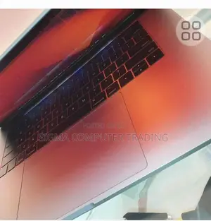 New Laptop Apple MacBook Pro 2017 16GB Intel Core I7 SSD 1T