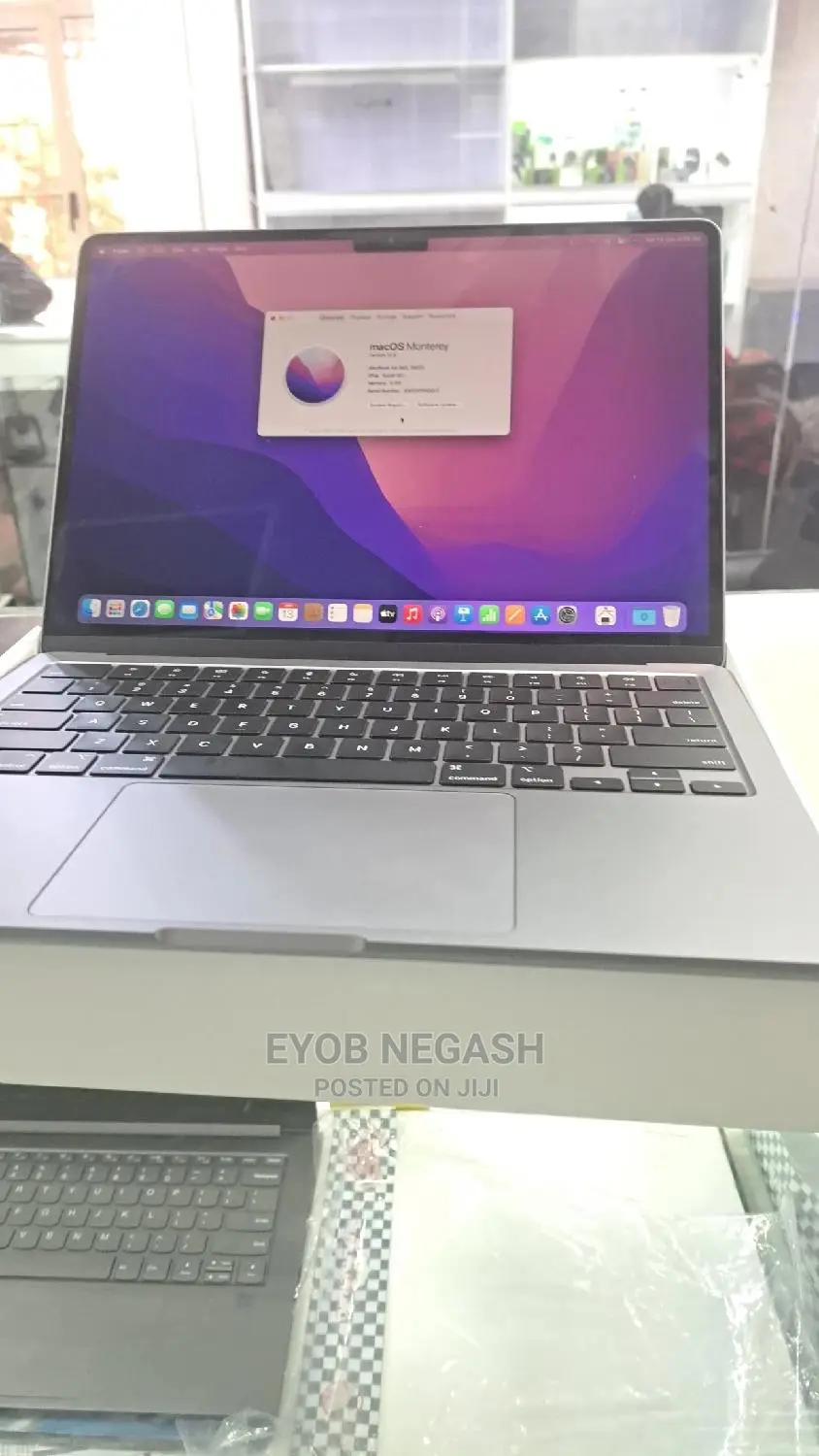 New Laptop Apple MacBook Air 2022 M2 16GB Apple M2 Ultra SSD 512GB