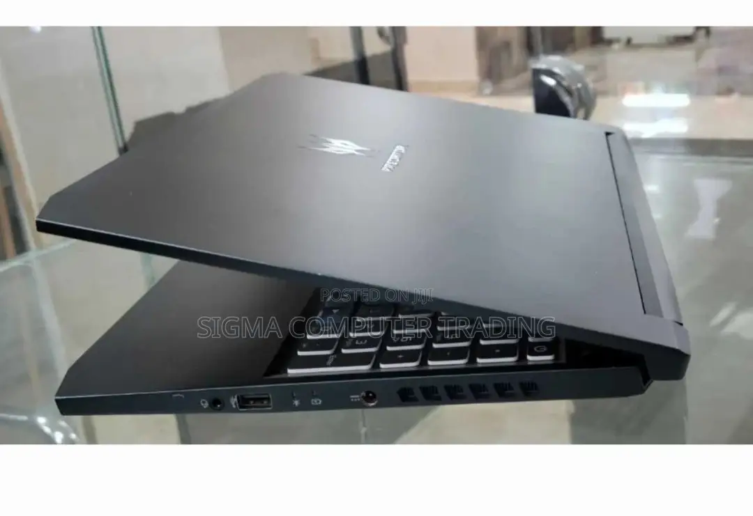 New Laptop Acer Predator Helios 300 16GB Intel Core I9 SSD 512GB