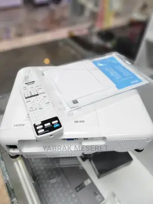 Epson EB_E01