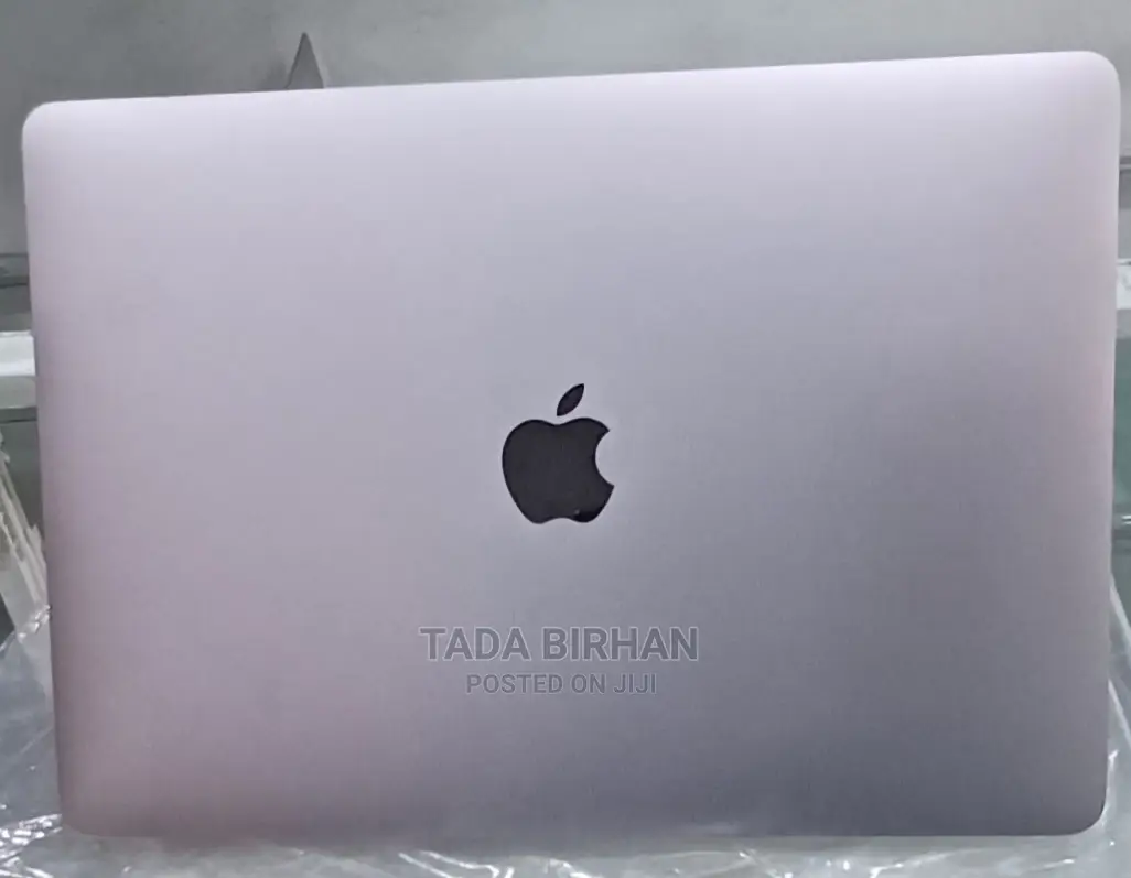 New Laptop Apple MacBook Pro 2017 8GB Intel Core i5 SSD 256GB