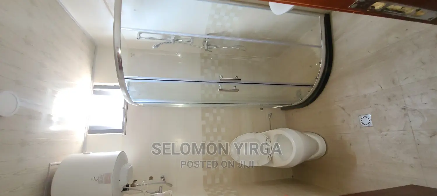 3bdrm Apartment in አድስ አበባ, Bole for rent