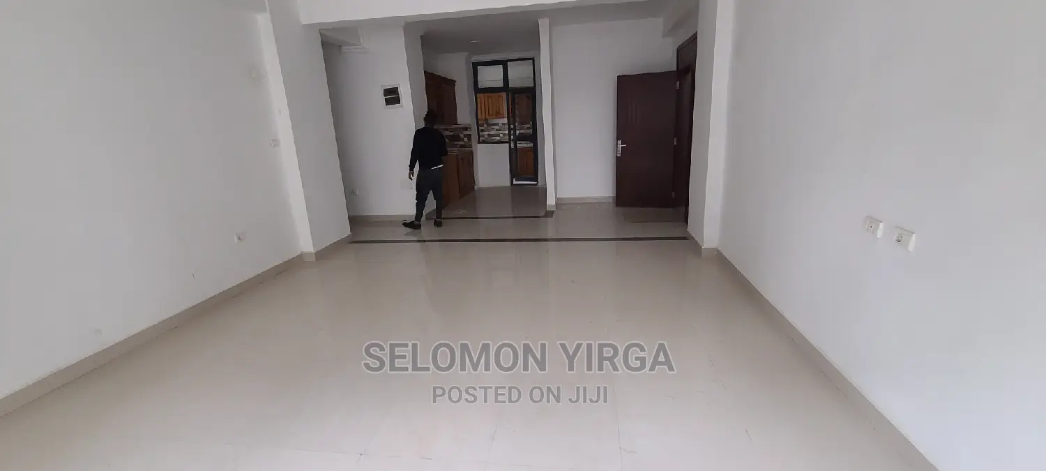 3bdrm Apartment in አድስ አበባ, Bole for rent