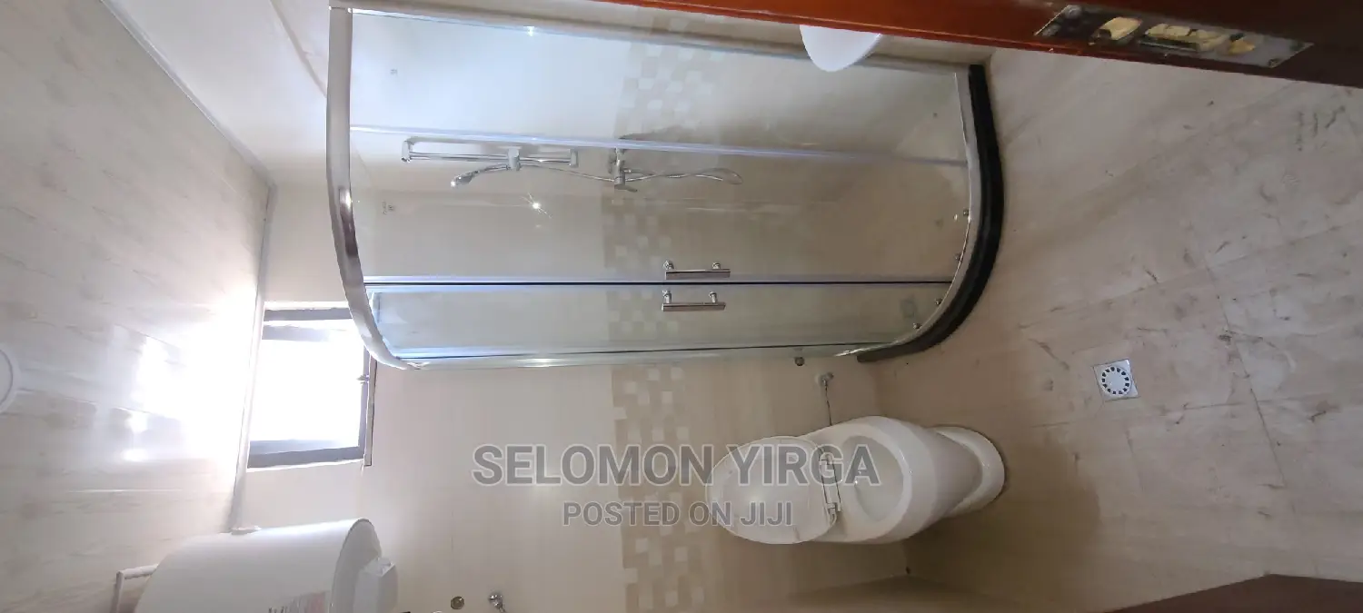 3bdrm Apartment in አድስ አበባ, Bole for rent