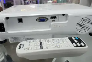 New Brand Projector Eb-E01