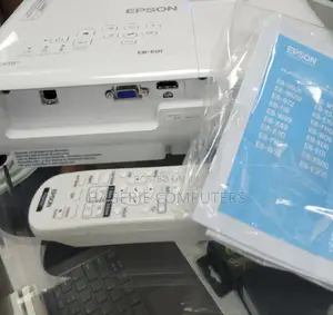 New Brand Projector Eb-E01