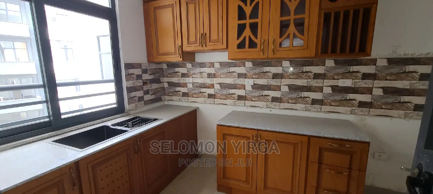 3bdrm Apartment in አድስ አበባ, Bole for rent