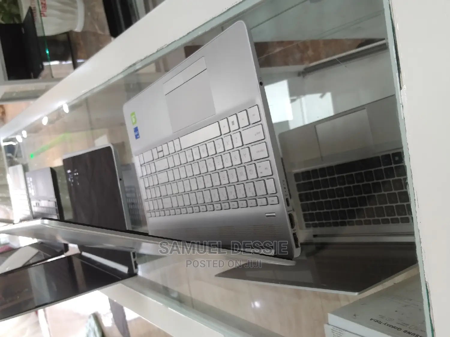 New Laptop HP Stream Notebook 8GB Intel Core I5 SSD 512GB