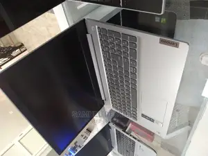 New Laptop Lenovo Ideapad 3 4GB Intel Core I3 SSD 256GB