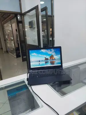 New Laptop Samsung NP900X3A 4GB Intel Core 2 Quad SSD 128GB