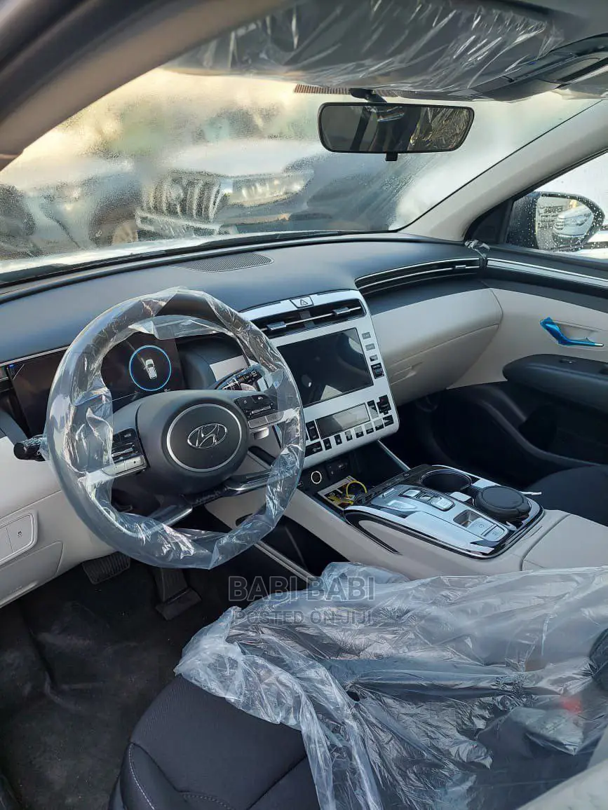 New Hyundai Tucson 2023 White