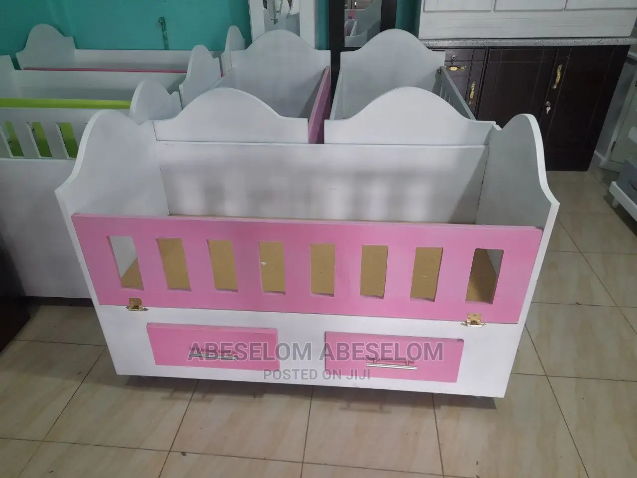 የሚያምሩ የልጅ አልጋ