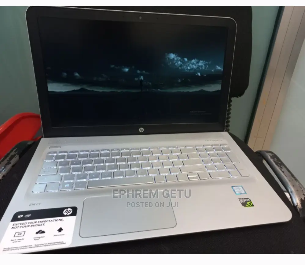 New Laptop HP Envy 15 8GB Intel Core I5 HDD+SSD 1T