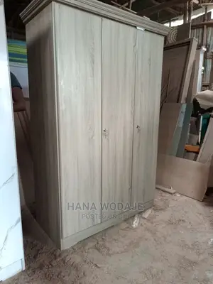 Photo - በላምኔት የተሰሩ 1.20 የሆኑ ቁምሳጥኖች