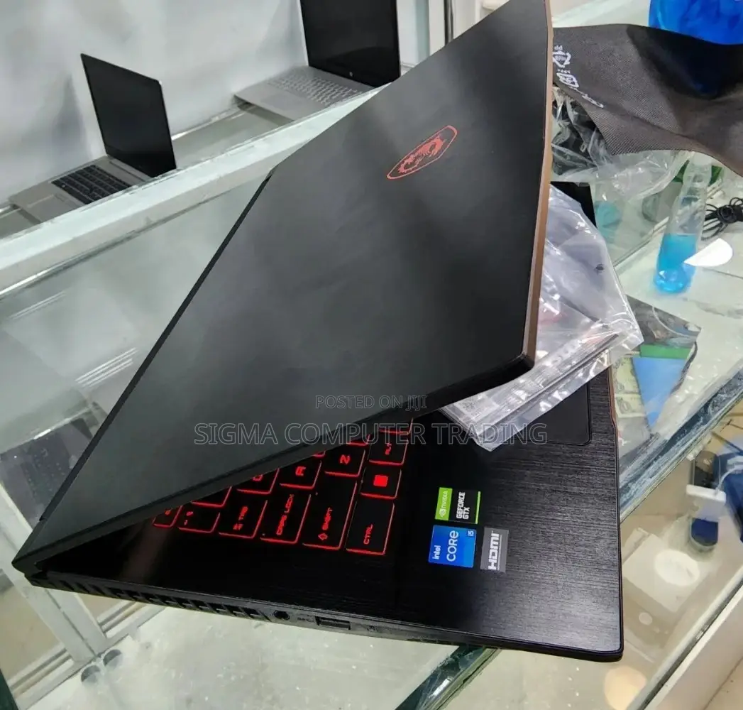New Laptop MSI GF63 8GB Intel Core I5 SSD 256GB