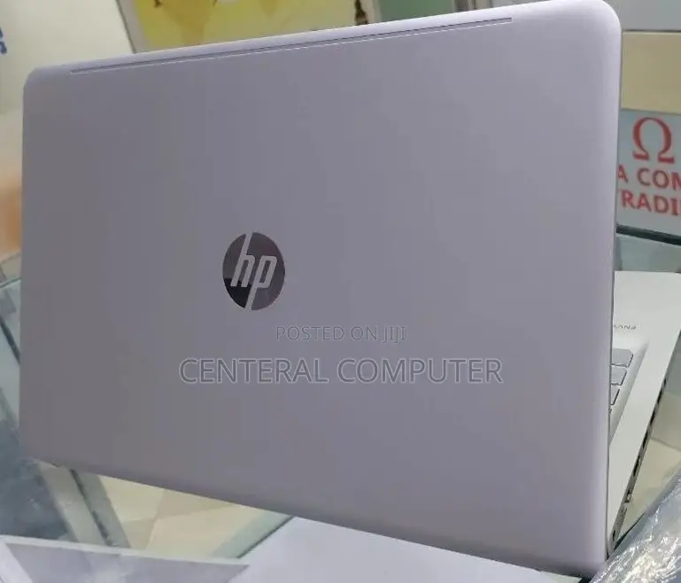 New Laptop HP Envy 17t 8GB Intel Core I5 HDD+SSD 1T
