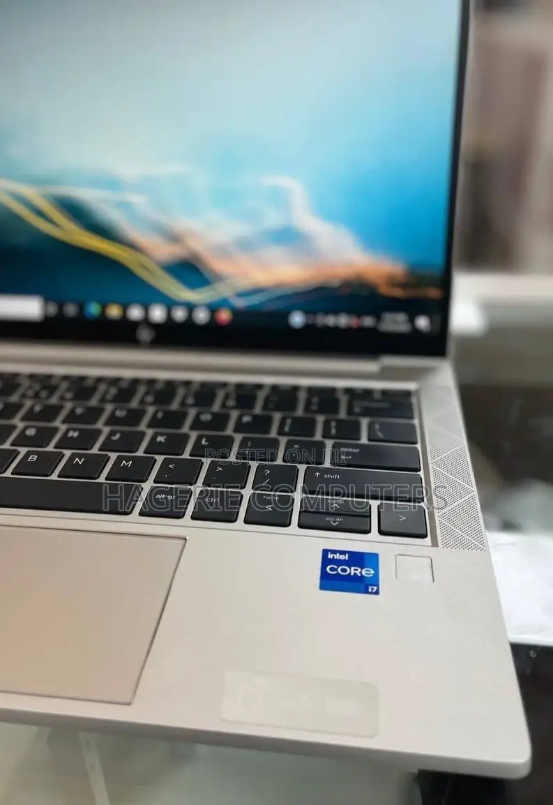 New Laptop HP EliteBook 830 G8 16GB SSD 512GB