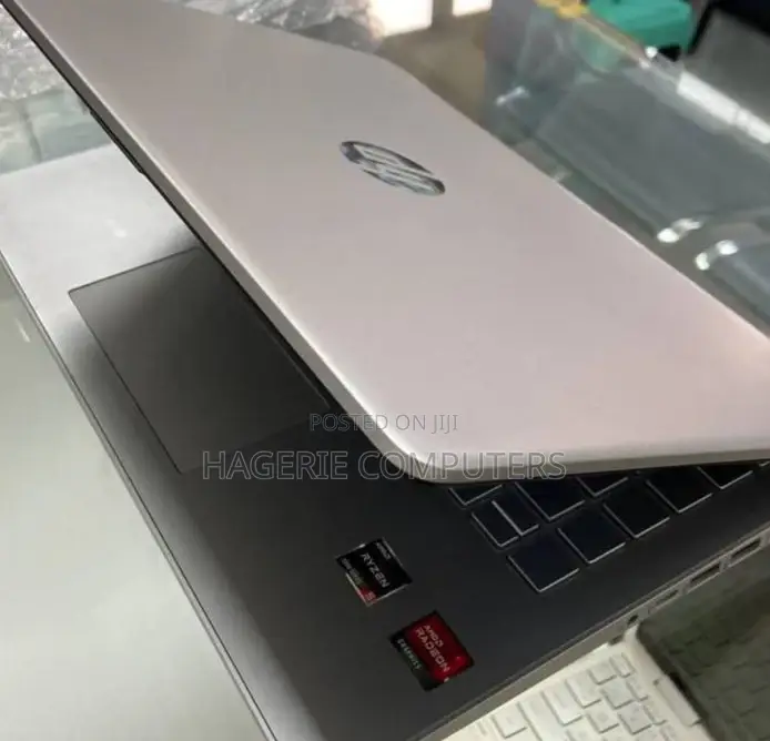 New Laptop HP 16GB AMD Ryzen 5 SSD 512GB