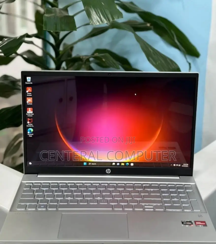 New Laptop HP Pavilion 15 8GB Intel Core I7 SSD 512GB