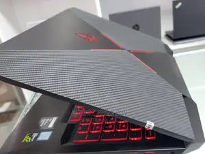 New Laptop HP Omen X 8GB Intel Core I5 SSD 256GB