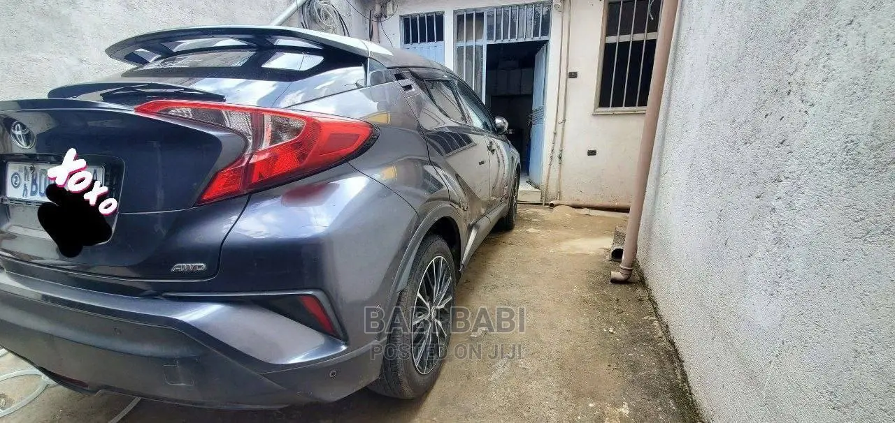 Toyota C-HR 2017 Gray