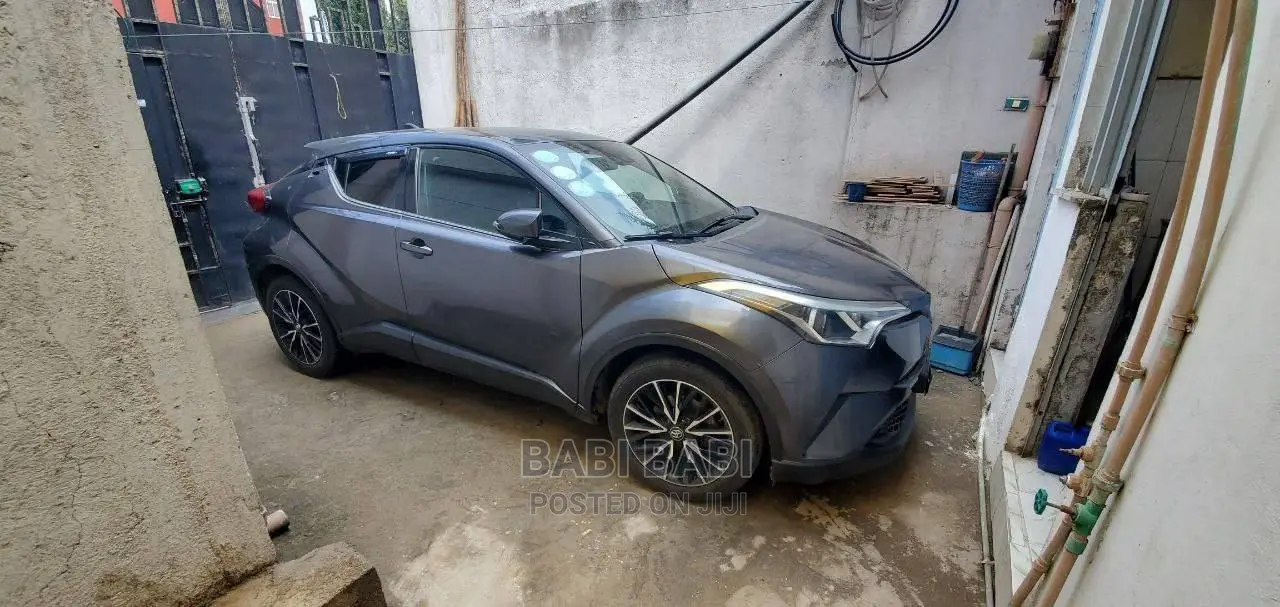 Toyota C-HR 2017 Gray