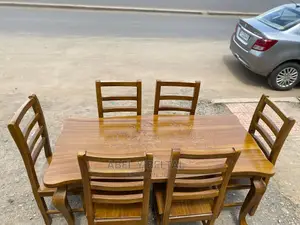 ውብና ጠንካራ እንዲሁም ዘመናዊ የሆነ ባለ 6 የምግብ ወንበር ጠረጴዛ !