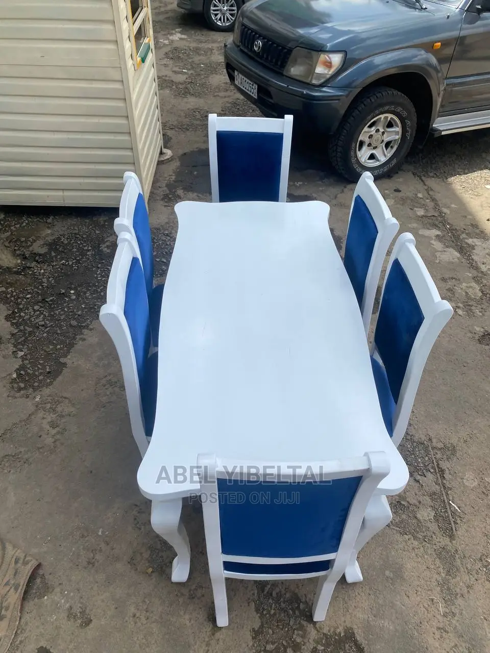 ከዋንዛ የተሰራ እና ውብ ባለ 6 የጨርቅ ወንበር ጠረጴዛ ! 