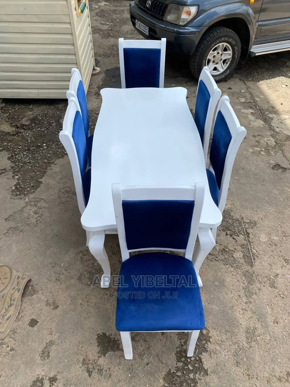 ከዋንዛ የተሰራ እና ውብ ባለ 6 የጨርቅ ወንበር ጠረጴዛ ! 