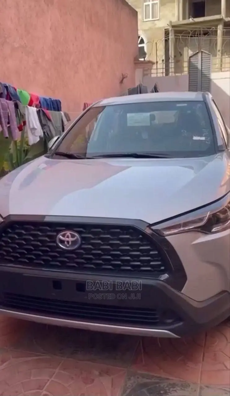 Toyota Corolla 2022 Silver