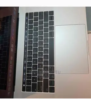 New Laptop Apple MacBook Pro 2017 16GB Intel Core I7 SSD 1T