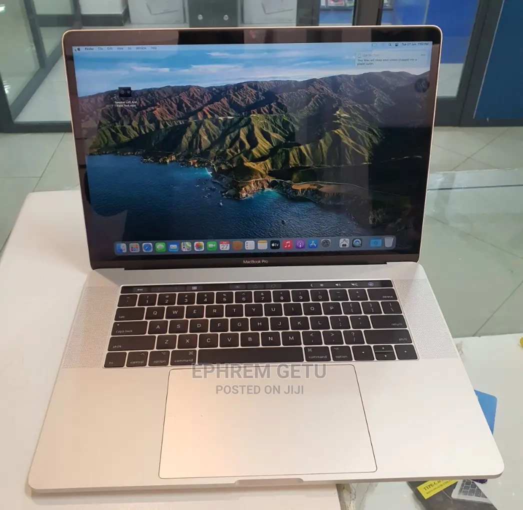 New Laptop Apple MacBook Pro 2017 16GB Intel Core I7 SSD 1T