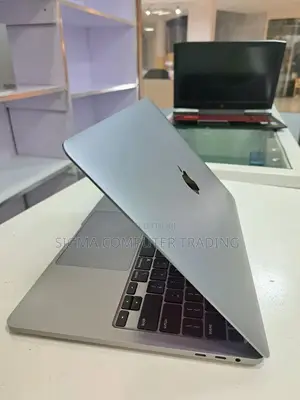 New Laptop Apple MacBook 2020 16GB Intel Core I5 SSD 1T