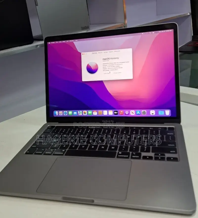 New Laptop Apple MacBook Pro 16GB Intel Core I5 SSD 1T
