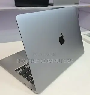 New Laptop Apple MacBook Pro 16GB Intel Core I5 SSD 1T