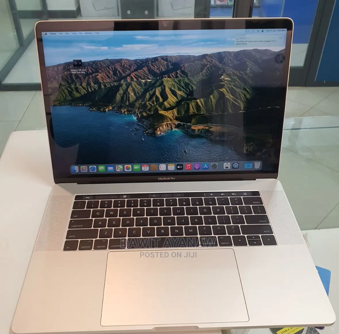 New Laptop Apple MacBook Pro 2017 8GB Intel Core I7 SSD 512GB