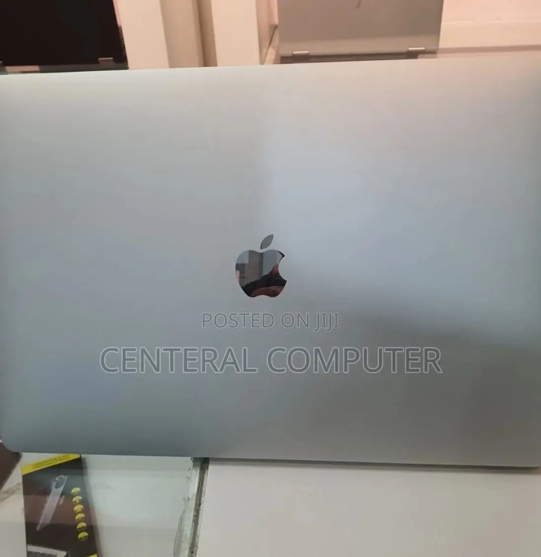 New Laptop Apple MacBook Pro 2017 16GB Intel Core I7 SSD 1T