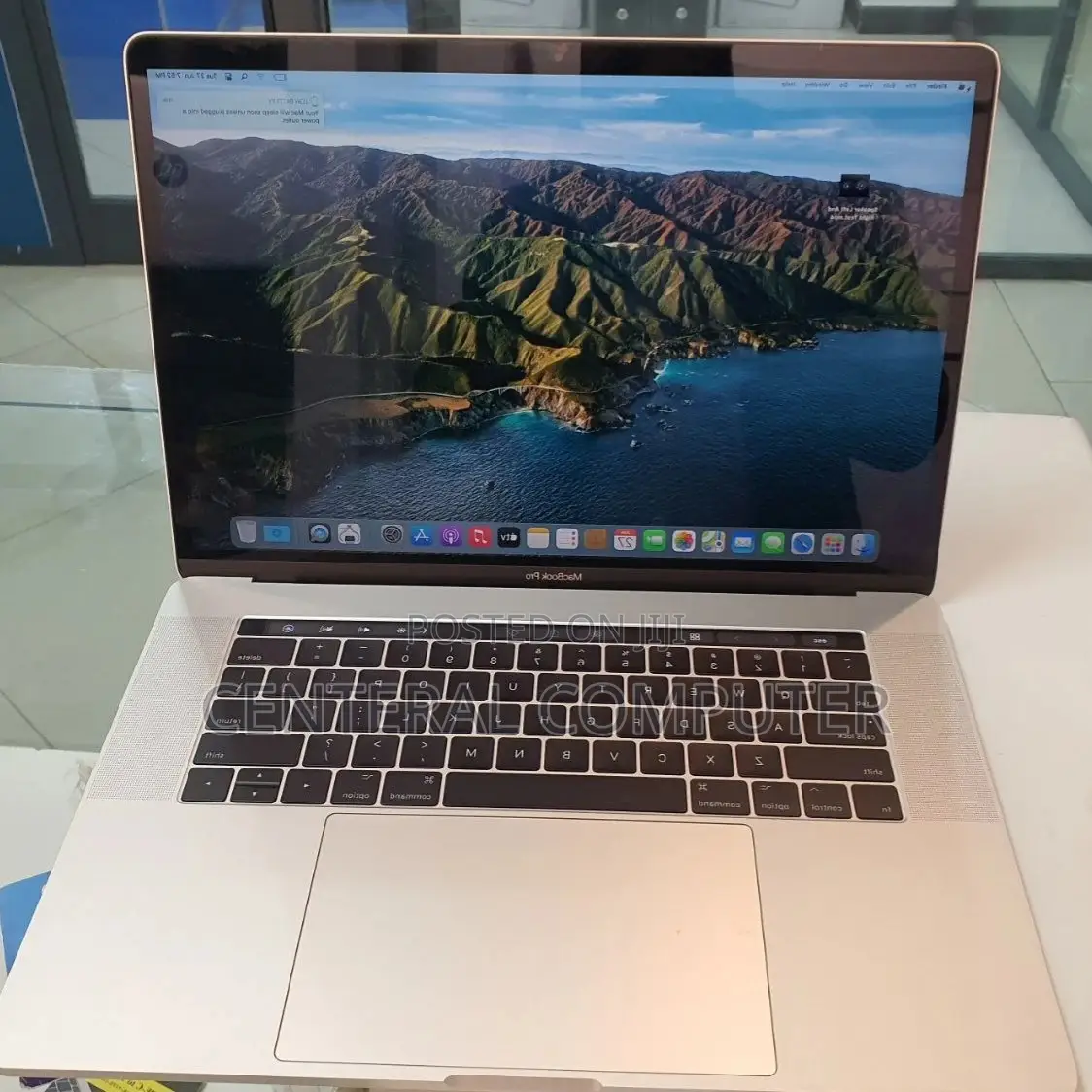 New Laptop Apple MacBook Pro 2017 16GB Intel Core I7 SSD 1T