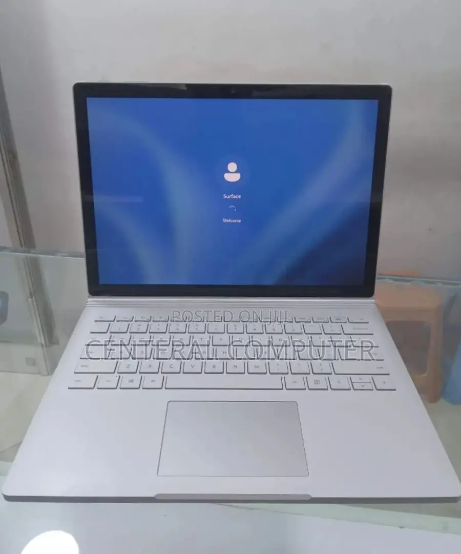 New Laptop Microsoft Surface Book 3 16GB Intel Core I7 SSD 256GB